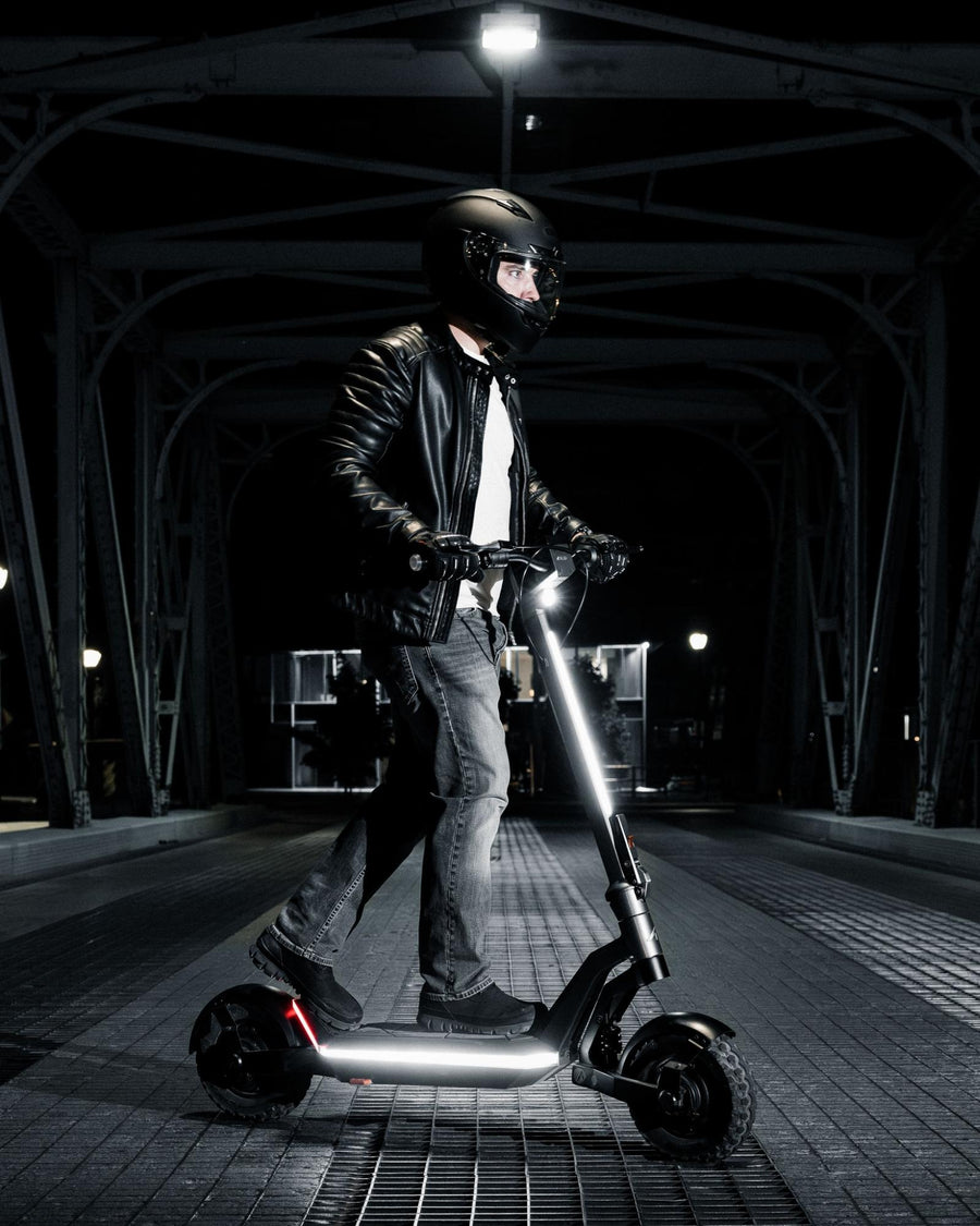 Electric Scooter at Night: Is It Safe? Tips for Riding in the Dark